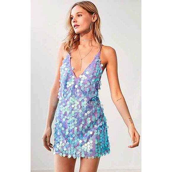 Motel Rocks Dresses & Skirts - MOTEL Finn mini dress in Mermaid Disc Sequin size M